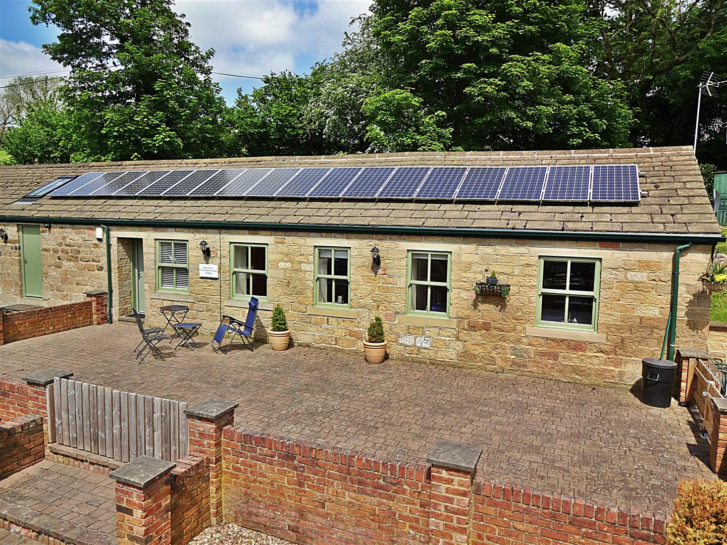 Mill Lane, Hawksworth, LS20 8PQ
